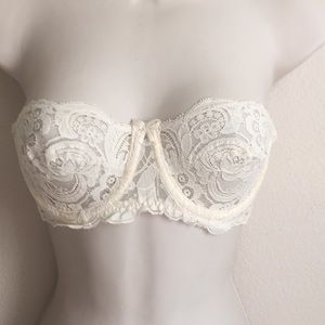 Vintage Gold Label Strapless Vanilla Lace Bra 34B